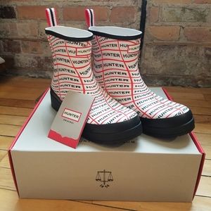 Hunter Original Play Short Boot: Sonic Logo